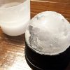 ウイスキーをロックで愉しむために♪球形の氷が作れる製氷器「俺の丸氷」を購入！