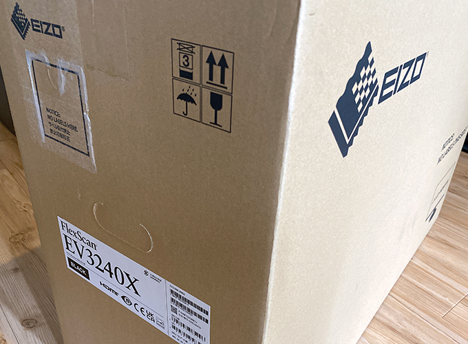 新しい液晶モニタ「EIZO FlexScan EV3240X-BK」を購入しました！